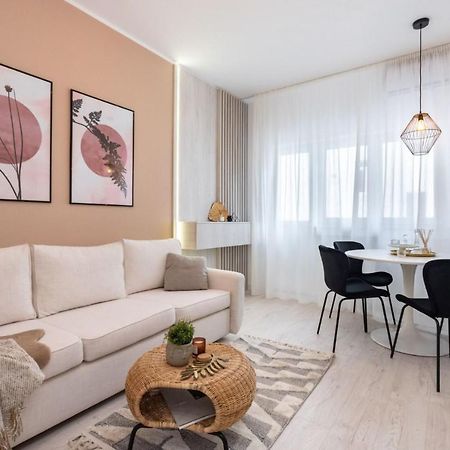 Apartament Victoria Charm Bukareszt Zewnętrze zdjęcie